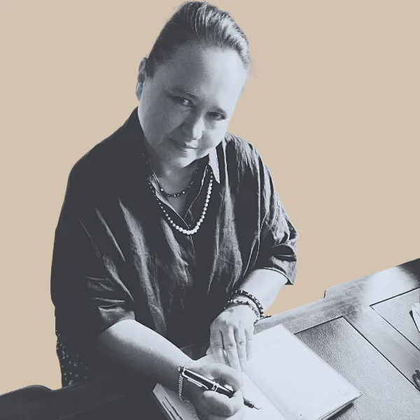 Beata Rudzińska podczas pracy nad sprawą mediacyjną.